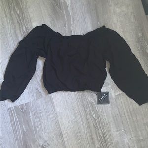 Black Cropped Top Long Sleeve